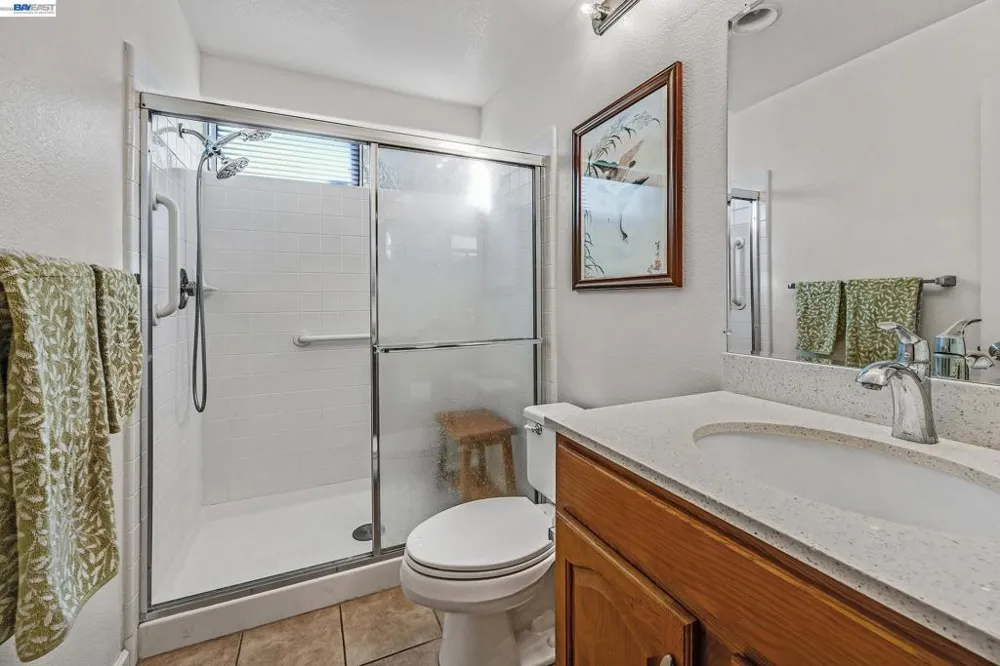 15100 Shining Star Ln San Leandro, CA 94579