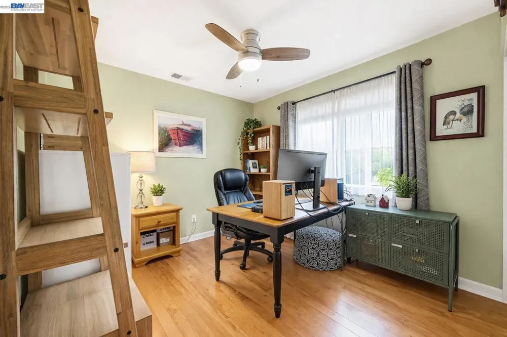 15100 Shining Star Ln San Leandro, CA 94579