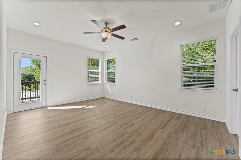 1130 Twin Deer Lane Canyon Lake, TX 78133