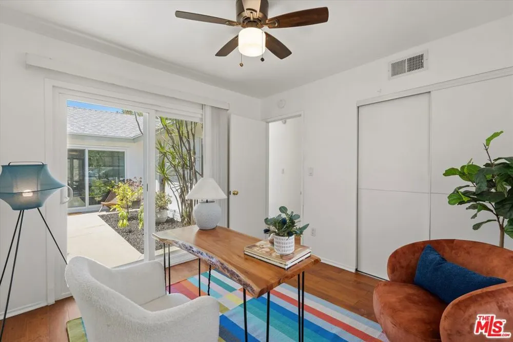 8977 Riderwood Drive Sunland, CA 91040