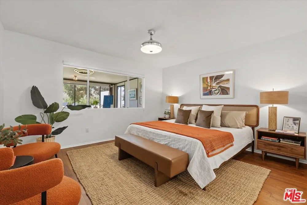 8977 Riderwood Drive Sunland, CA 91040
