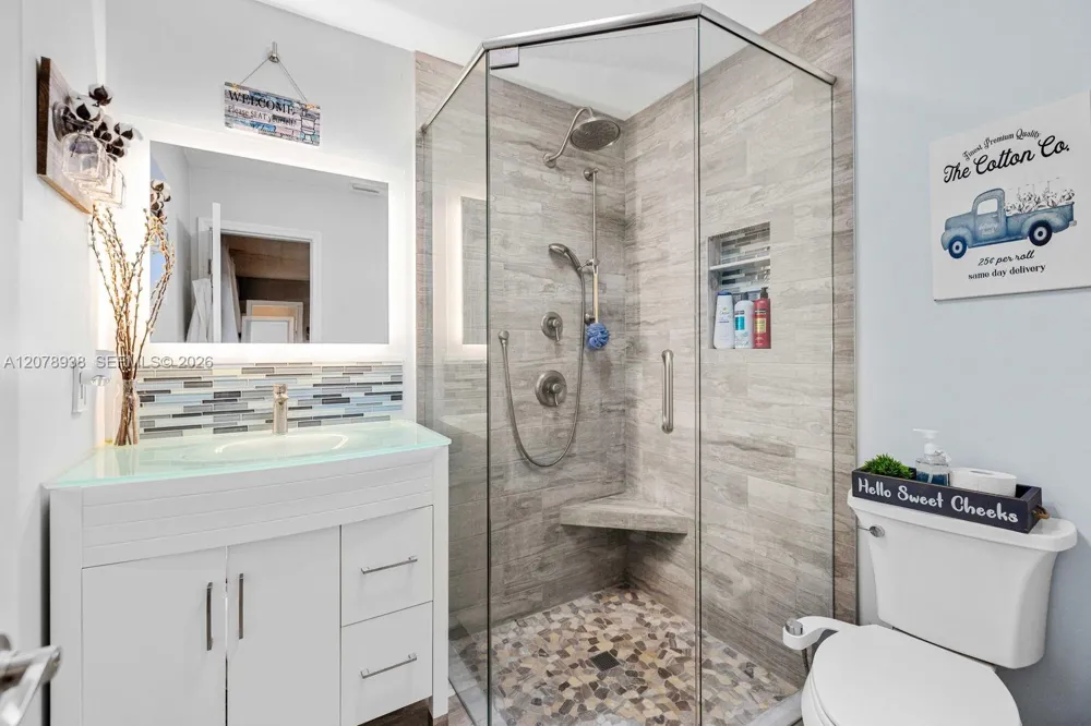 11660 NW 38th Pl Sunrise, FL 33323