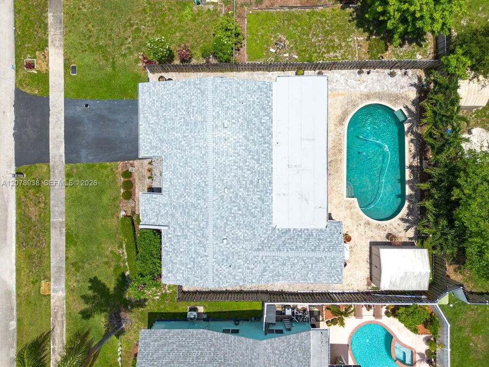 11660 NW 38th Pl Sunrise, FL 33323