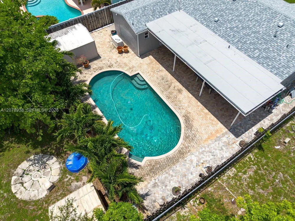 11660 NW 38th Pl Sunrise, FL 33323