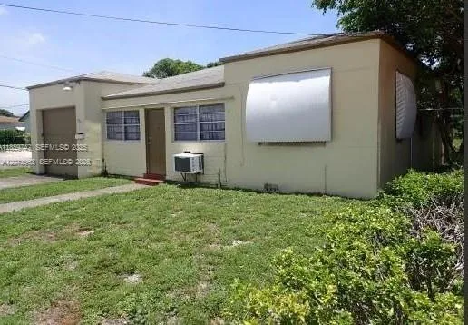 516 NW 4th Ave Hallandale Beach, FL 33009