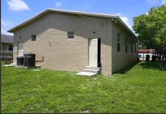 516 NW 4th Ave Hallandale Beach, FL 33009