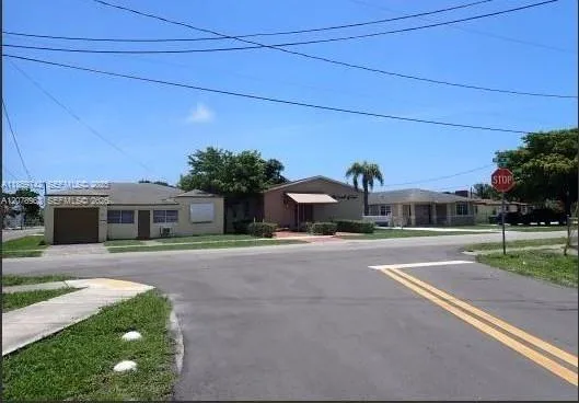 516 NW 4th Ave Hallandale Beach, FL 33009