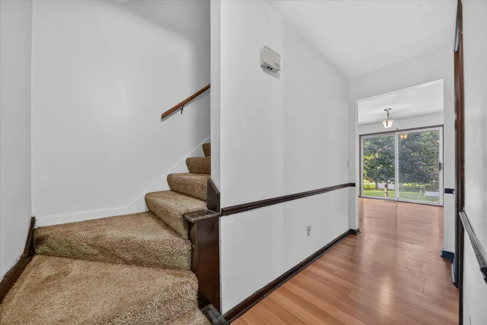 891 Moss Glen Circle Haslett, MI 48840