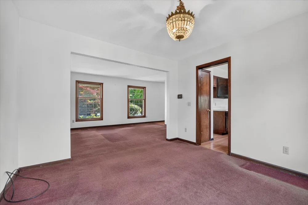 891 Moss Glen Circle Haslett, MI 48840
