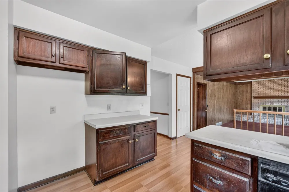 891 Moss Glen Circle Haslett, MI 48840
