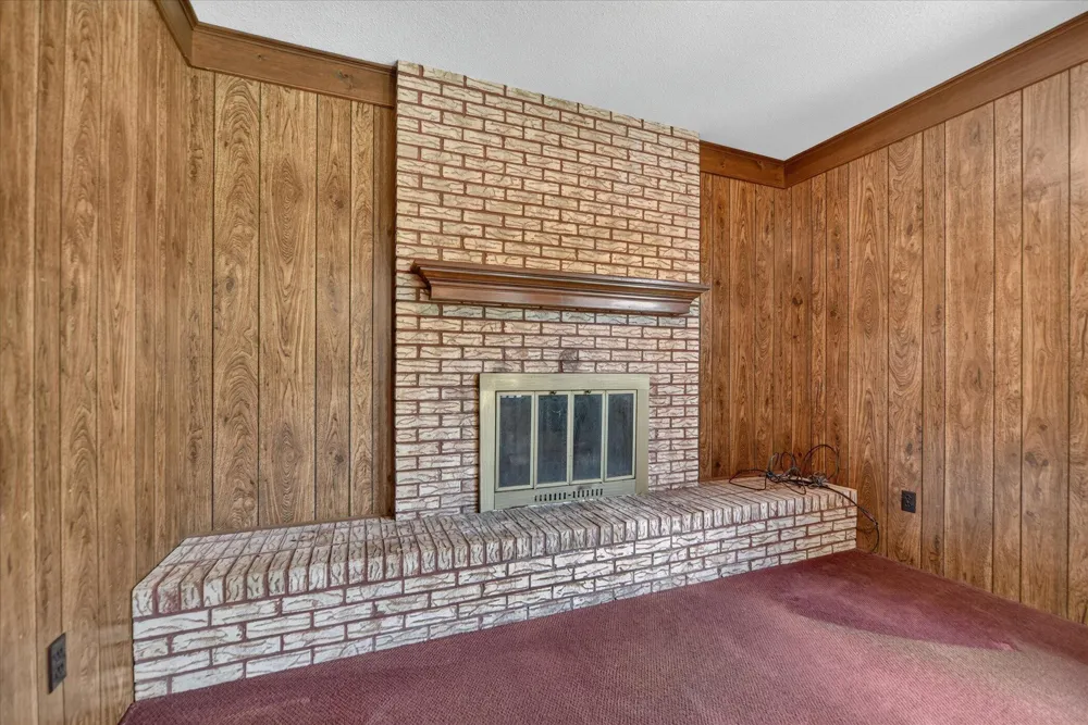 891 Moss Glen Circle Haslett, MI 48840