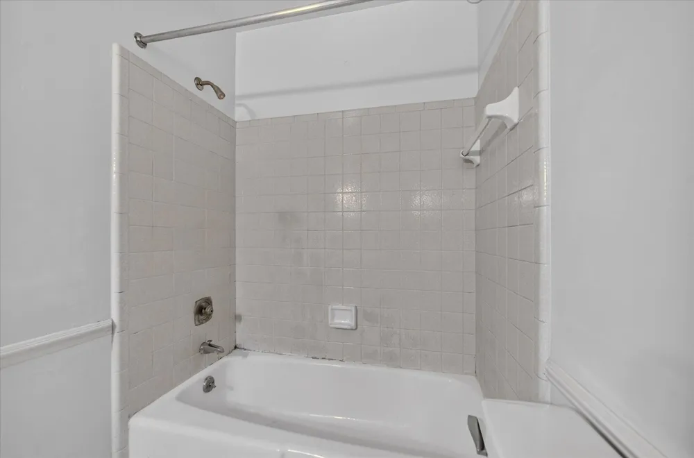 891 Moss Glen Circle Haslett, MI 48840