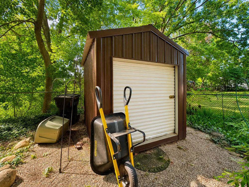 3221 Virginia Avenue Kalamazoo, MI 49004