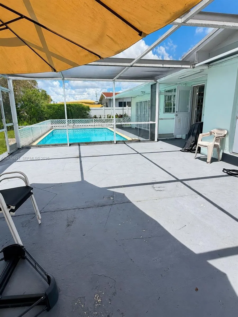 1820 NW 172nd Ter Miami Gardens, FL 33056