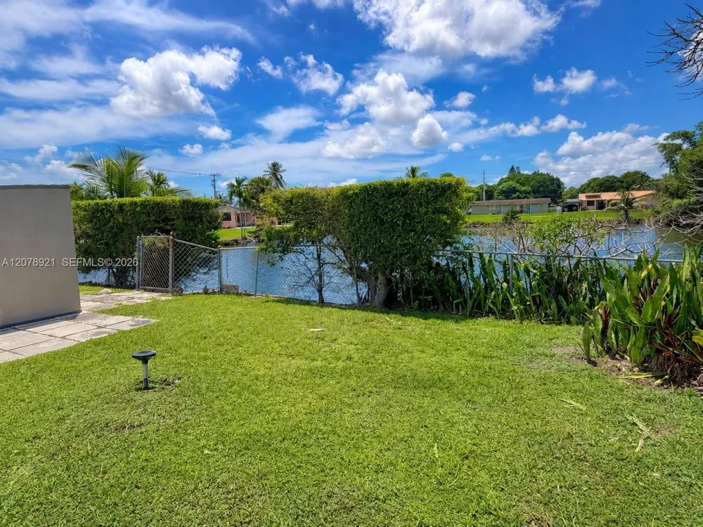 1820 NW 172nd Ter Miami Gardens, FL 33056