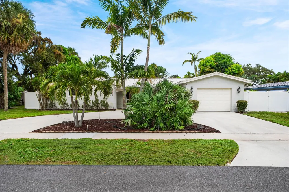 648 SW 3RD STREET Boca Raton, FL 33486