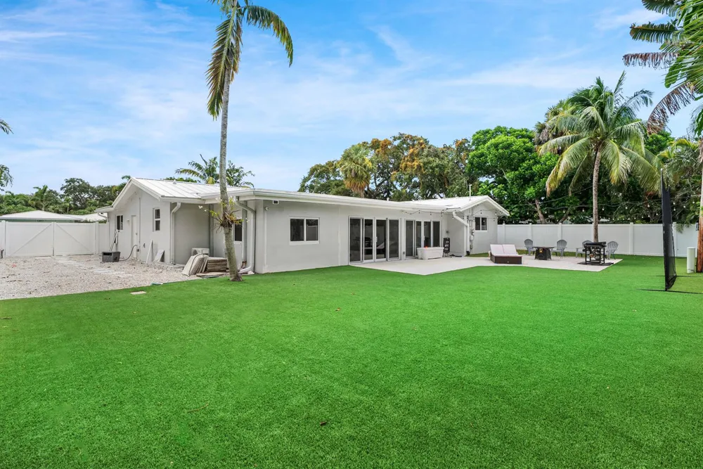 648 SW 3RD STREET Boca Raton, FL 33486