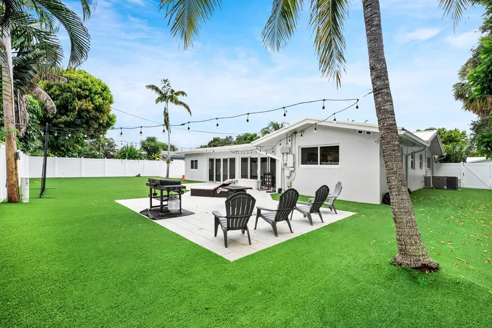 648 SW 3RD STREET Boca Raton, FL 33486