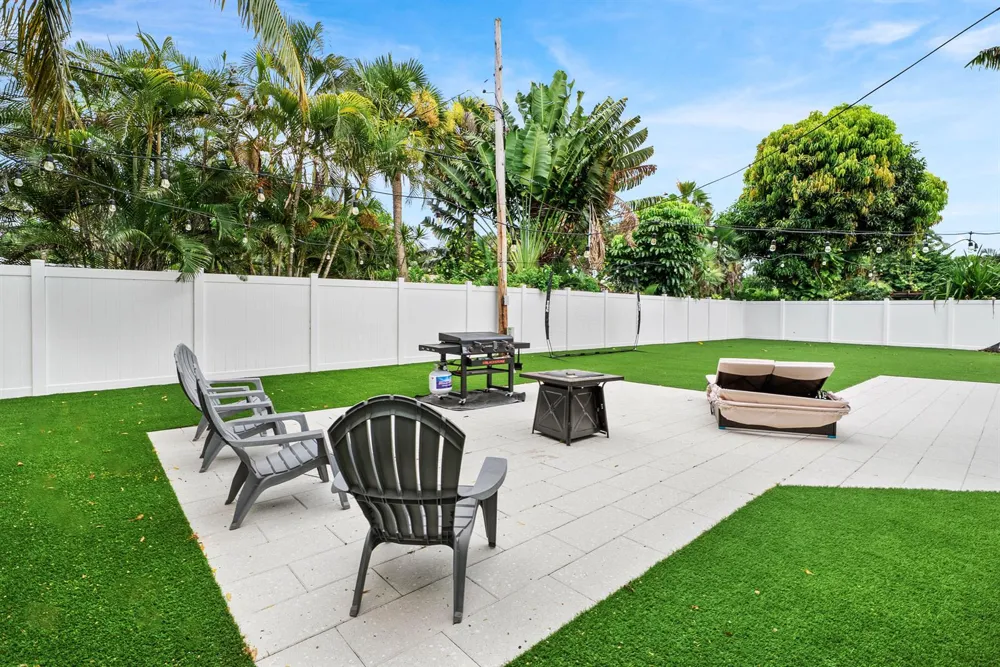 648 SW 3RD STREET Boca Raton, FL 33486