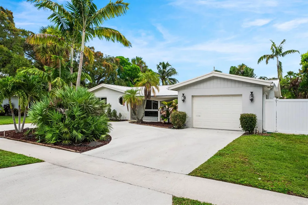 648 SW 3RD STREET Boca Raton, FL 33486