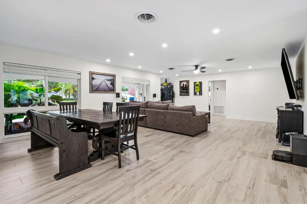 648 SW 3RD STREET Boca Raton, FL 33486