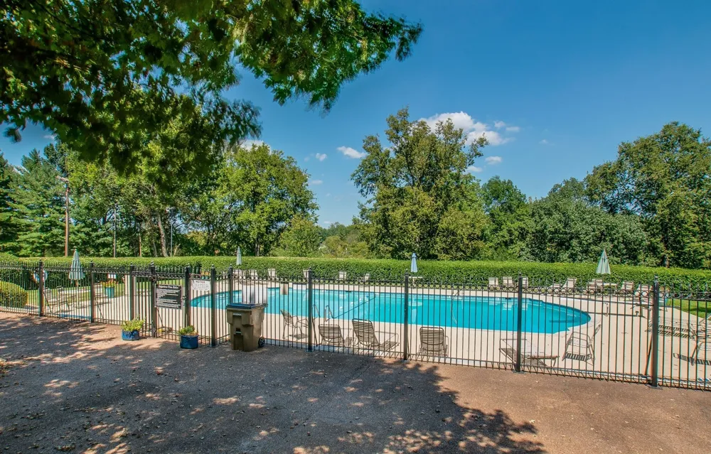 13 Valley Frg Nashville, TN 37205