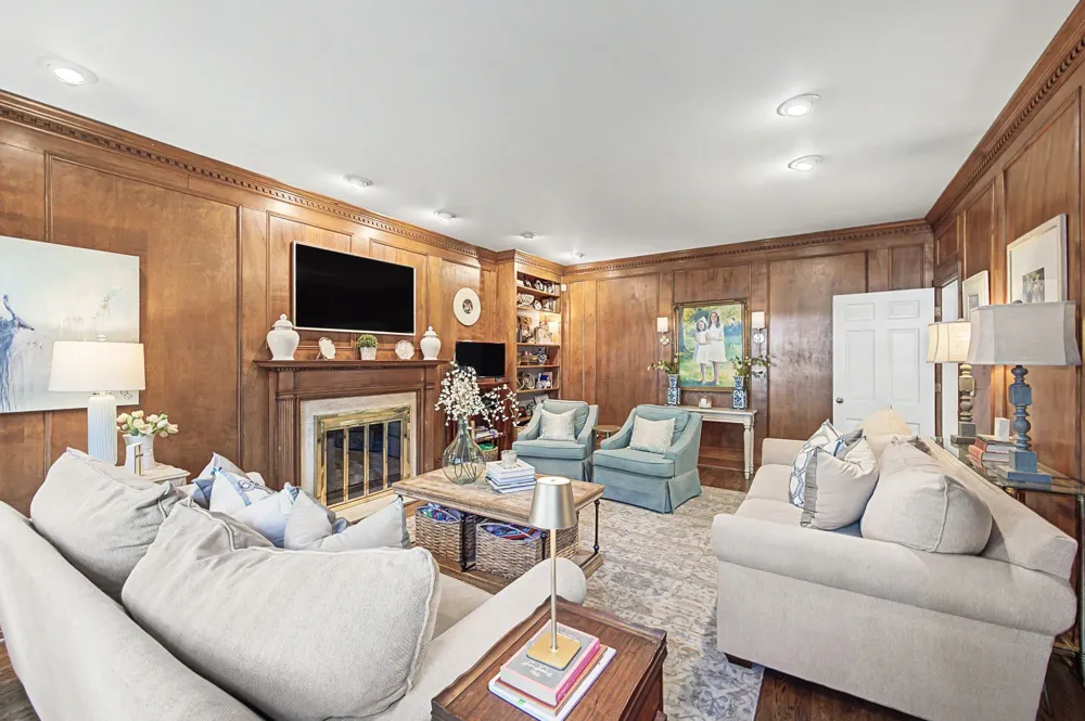 13 Valley Frg Nashville, TN 37205