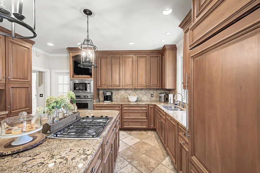 13 Valley Frg Nashville, TN 37205