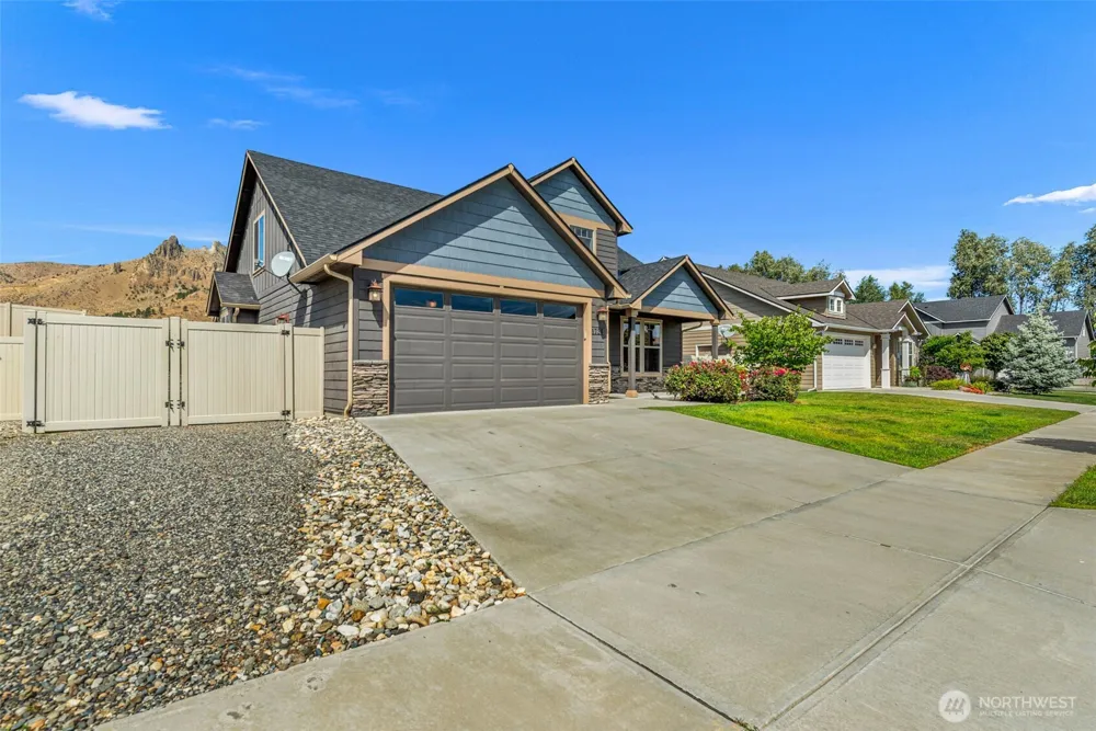 1726 Skeena Court Wenatchee, WA 98801