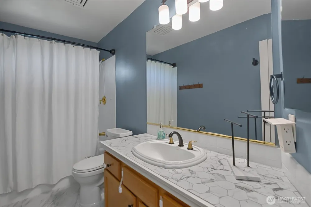 32553 181st Avenue SE Auburn, WA 98092