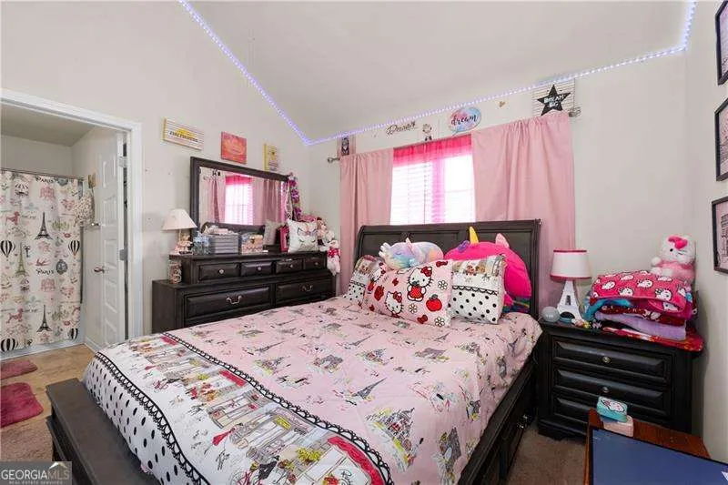 2748 Village Park DR E Ellenwood, GA 30294
