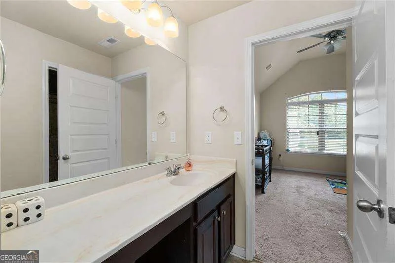2748 Village Park DR E Ellenwood, GA 30294