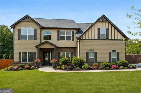 2748 Village Park DR E