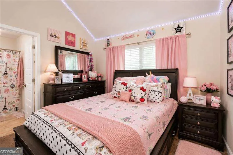 2748 Village Park DR E Ellenwood, GA 30294