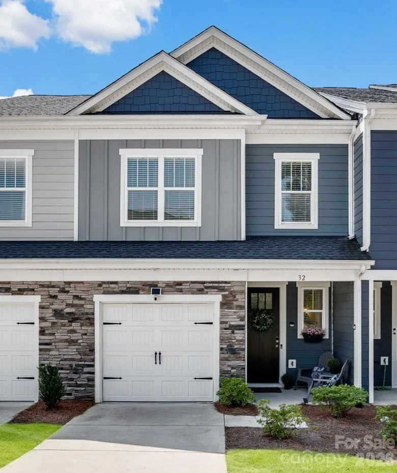 32 Woodsdale Place SE Concord, NC 28025