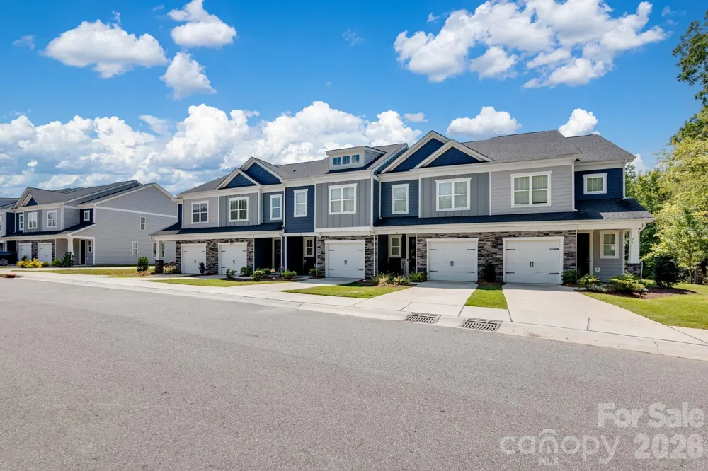 32 Woodsdale Place SE Concord, NC 28025