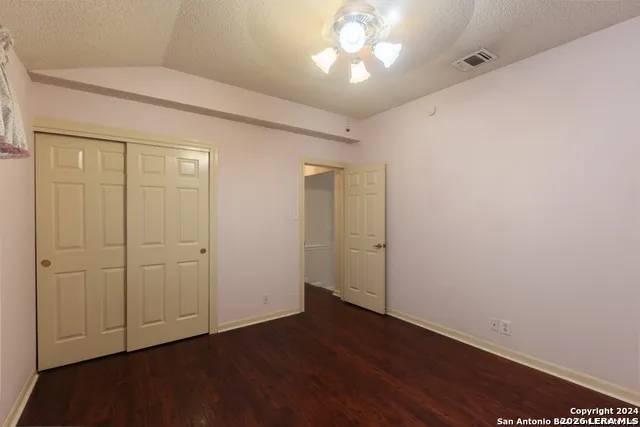 6512 Buffalo Hls San Antonio, TX 78256