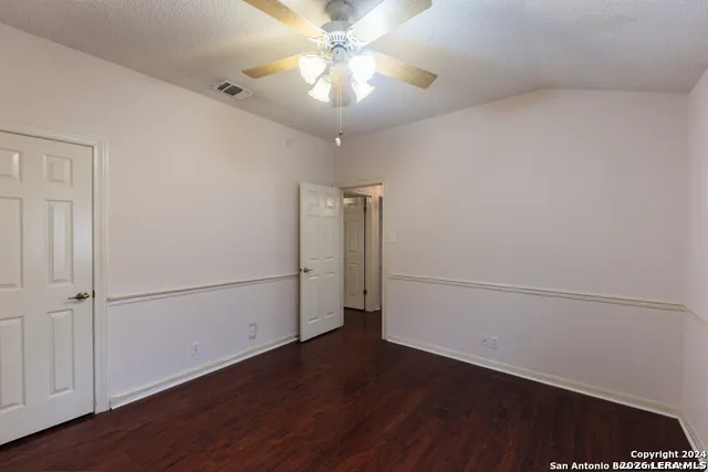 6512 Buffalo Hls San Antonio, TX 78256