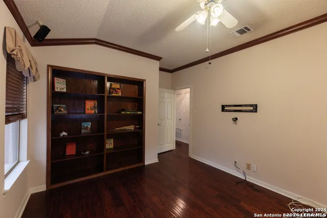 6512 Buffalo Hls San Antonio, TX 78256
