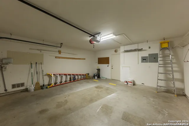 6512 Buffalo Hls San Antonio, TX 78256
