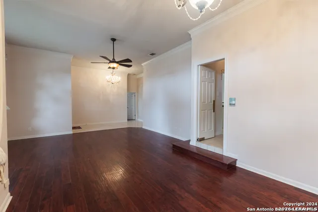 6512 Buffalo Hls San Antonio, TX 78256