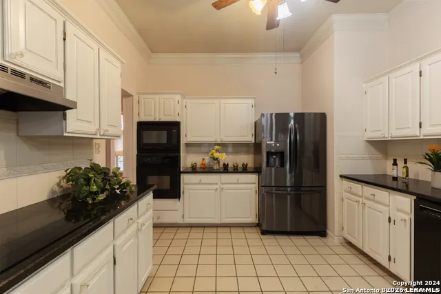 6512 Buffalo Hls San Antonio, TX 78256
