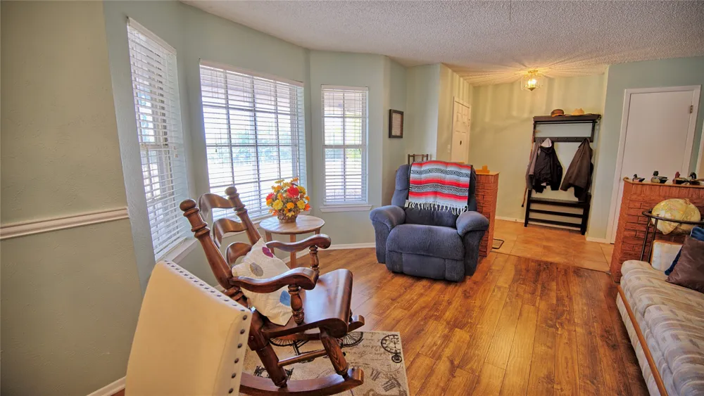 437 Jakes Road Bowie, TX 76230