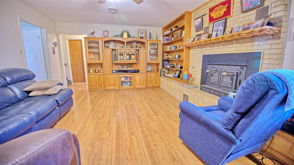 437 Jakes Road Bowie, TX 76230