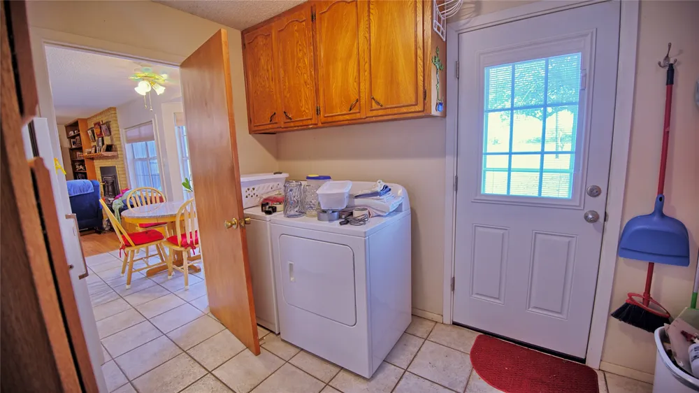 437 Jakes Road Bowie, TX 76230