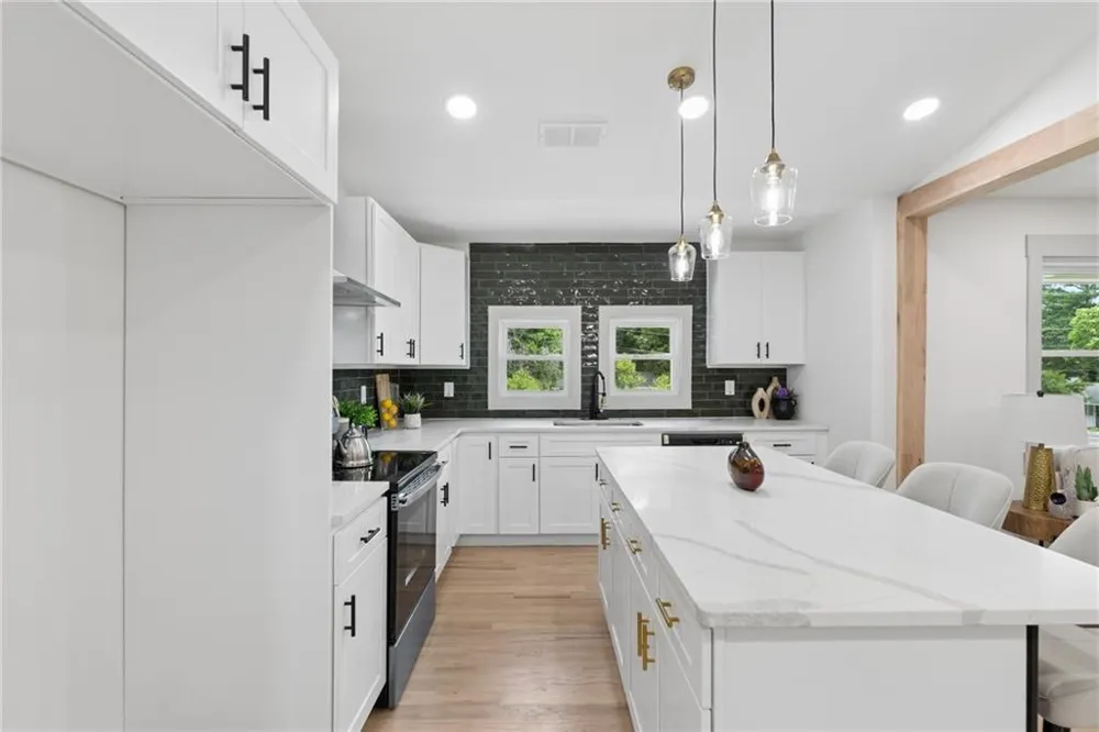 2720 Sherwood Road SE Smyrna, GA 30082