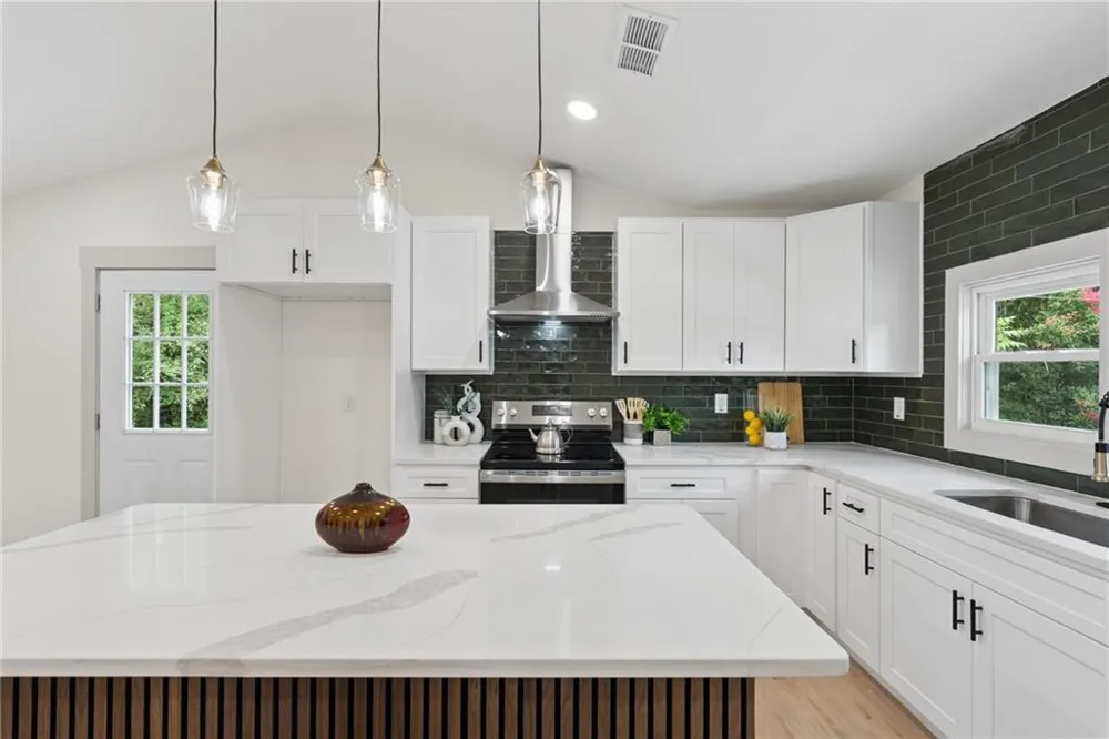 2720 Sherwood Road SE Smyrna, GA 30082