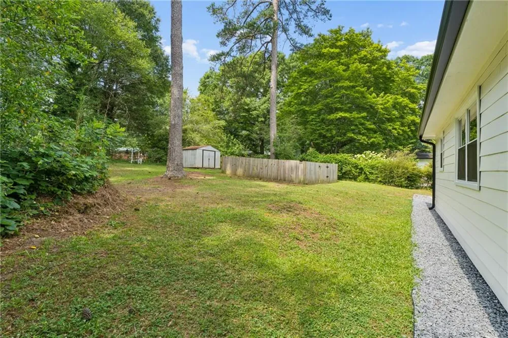 2720 Sherwood Road SE Smyrna, GA 30082