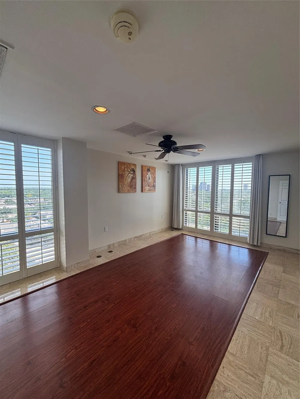 1111 Bering Drive #1205 Houston, TX 77057