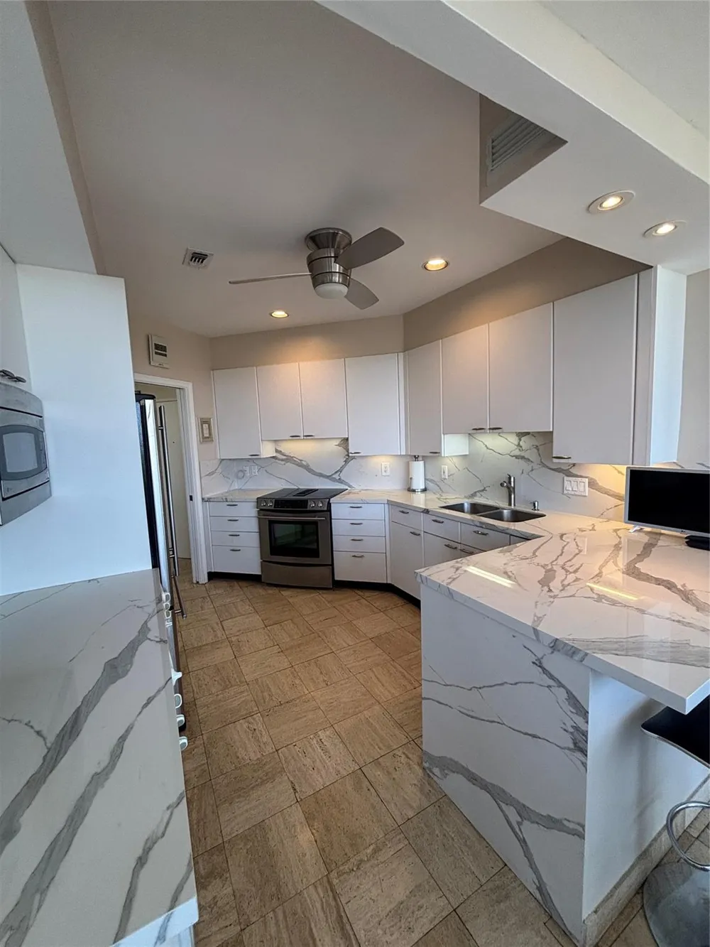 1111 Bering Drive #1205 Houston, TX 77057